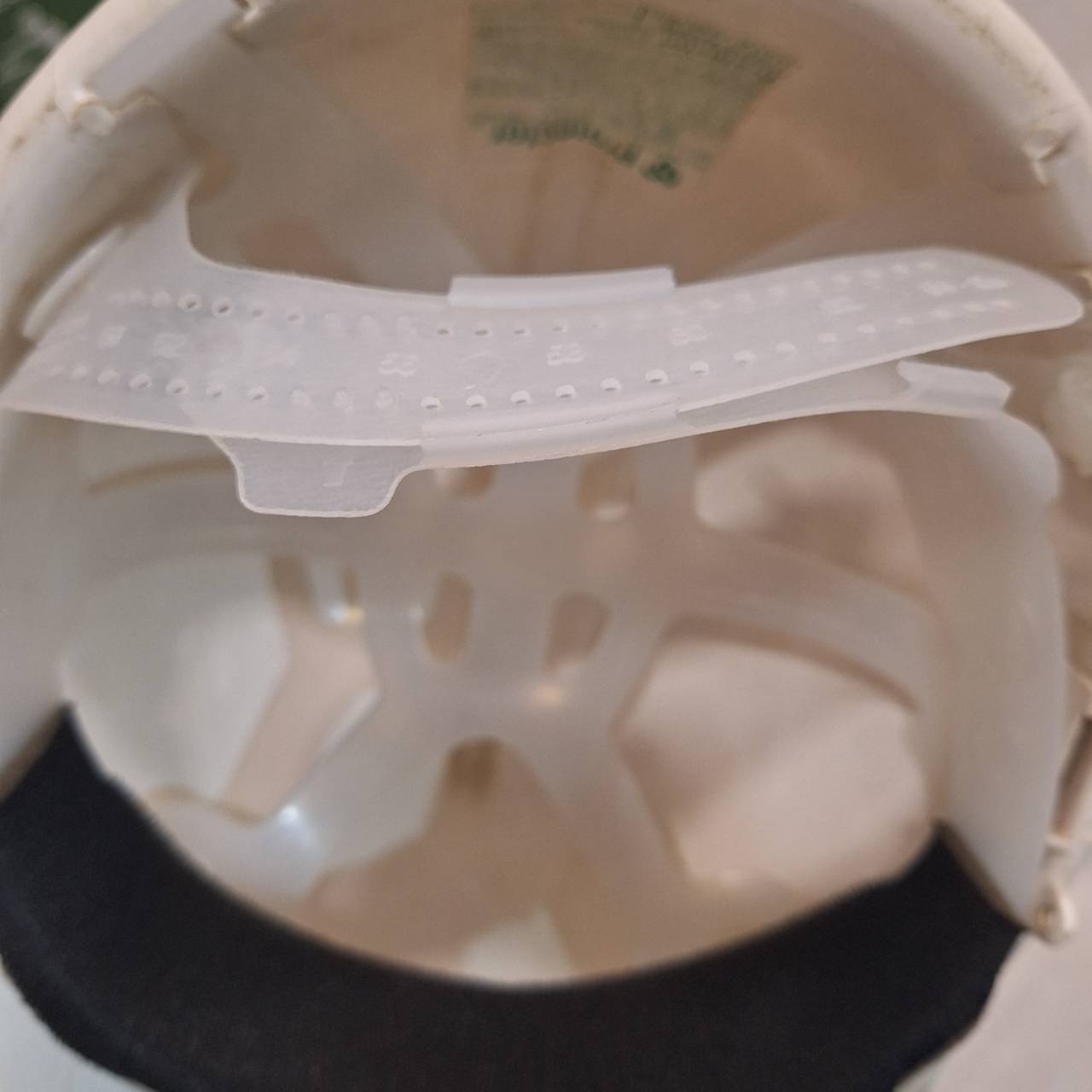 helm safety warna putih dengan pinlock suspension